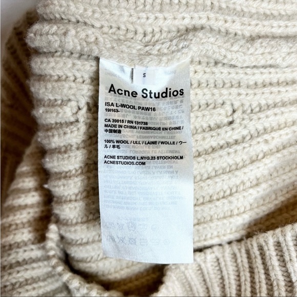 *SOLD* EUC Acne Isa Sweater - Picture 7 of 7